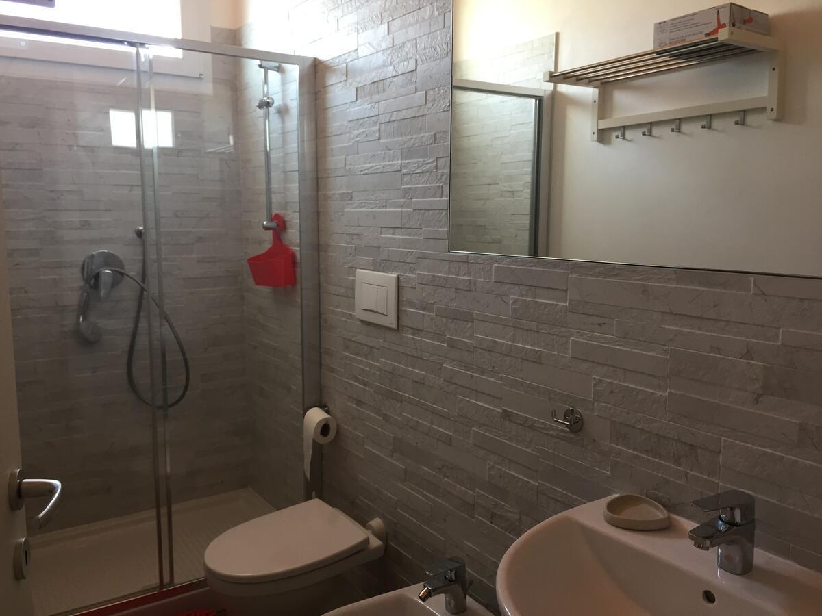 Ferienwohnung Gioiasulgarda Peschiera del Garda Exterior foto