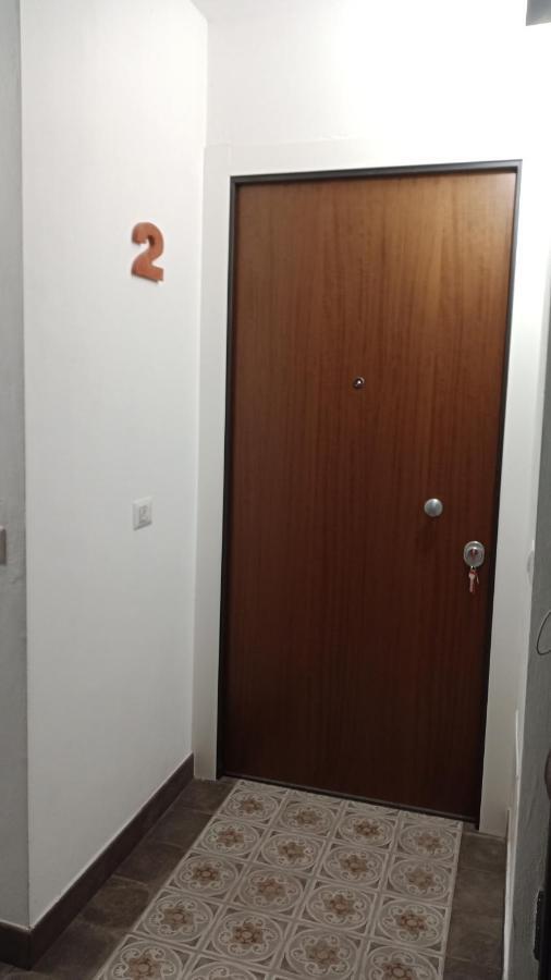 Ferienwohnung Gioiasulgarda Peschiera del Garda Exterior foto